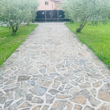 Paradise Villas With Swimming Pool Копер Екстериор снимка